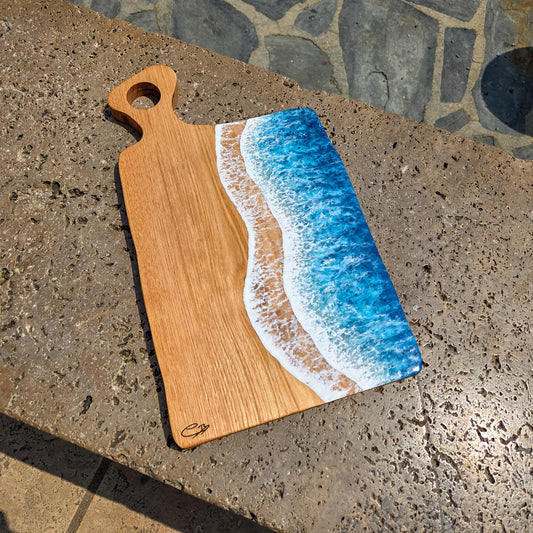 Planche à découper en bois massif et vague en résine alimentaire