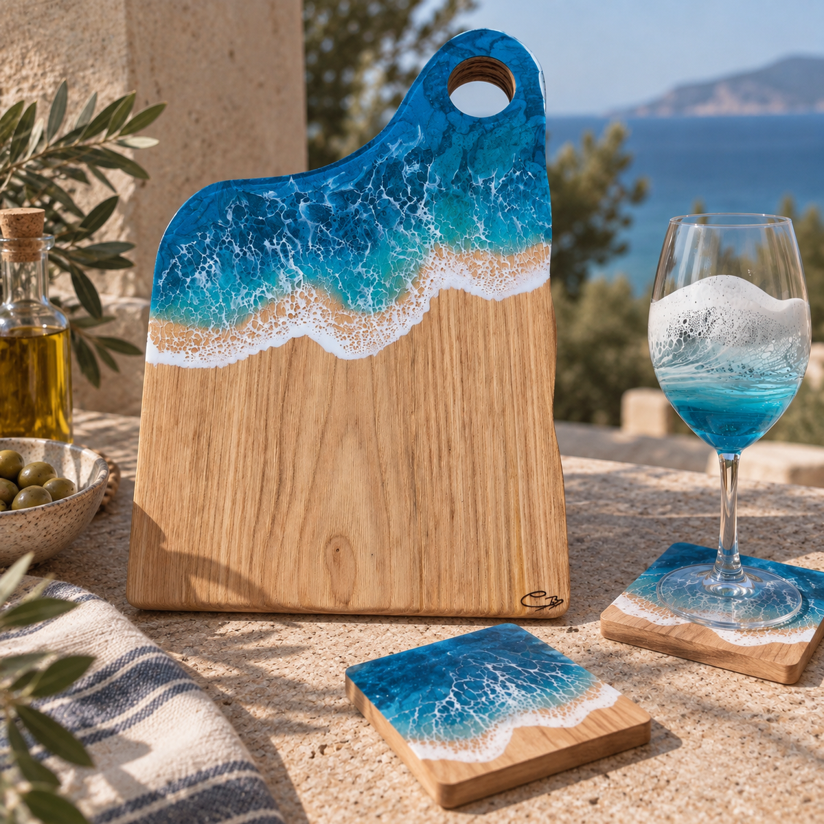 Planche à Découper Vague en Châtaignier Massif Taille S
