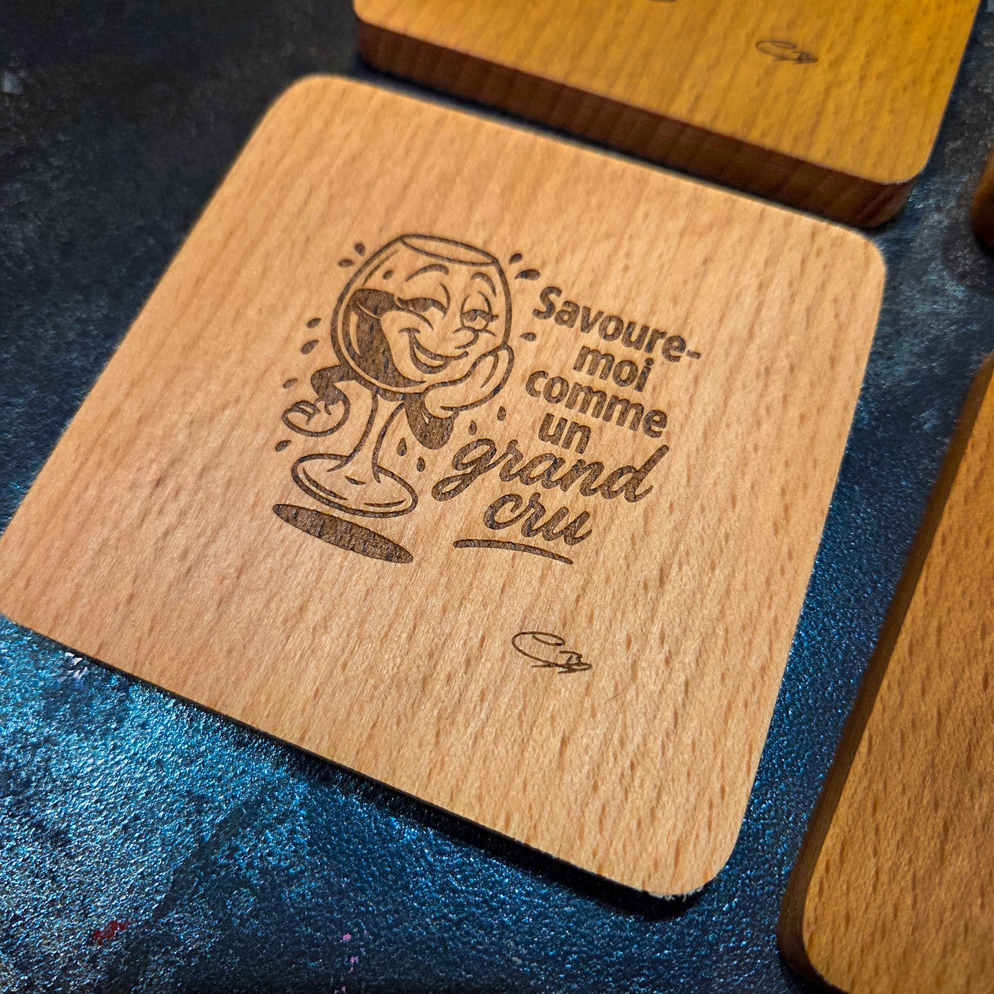 Collection " Apéro sans modération " Lot de 4 sous verres en bois de Hêtre