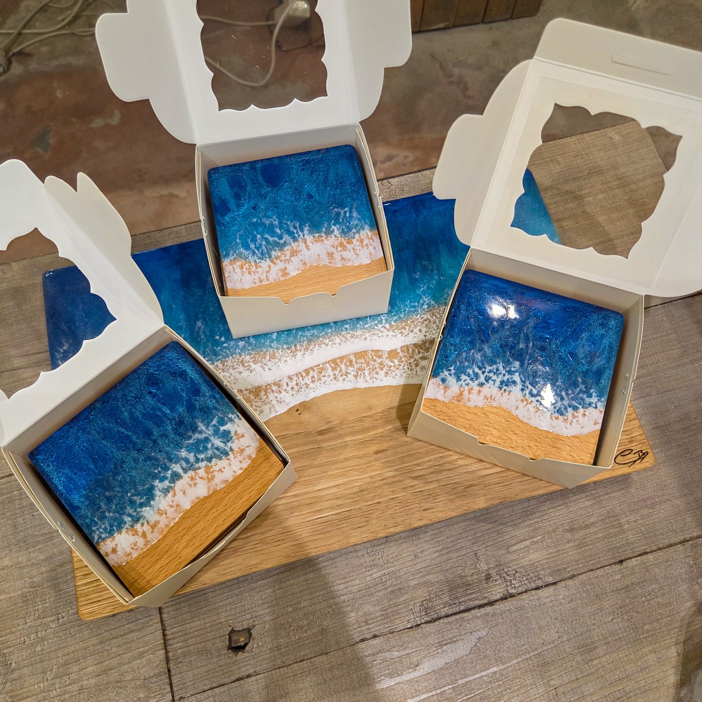 Lot de 4 sous-verres Vague Océan en bois de Hêtre et résine époxy