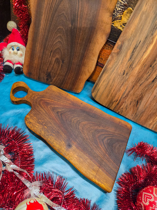 Planche à découper en noyer noir massif – Bois noble d’exception, fabrication artisanale française