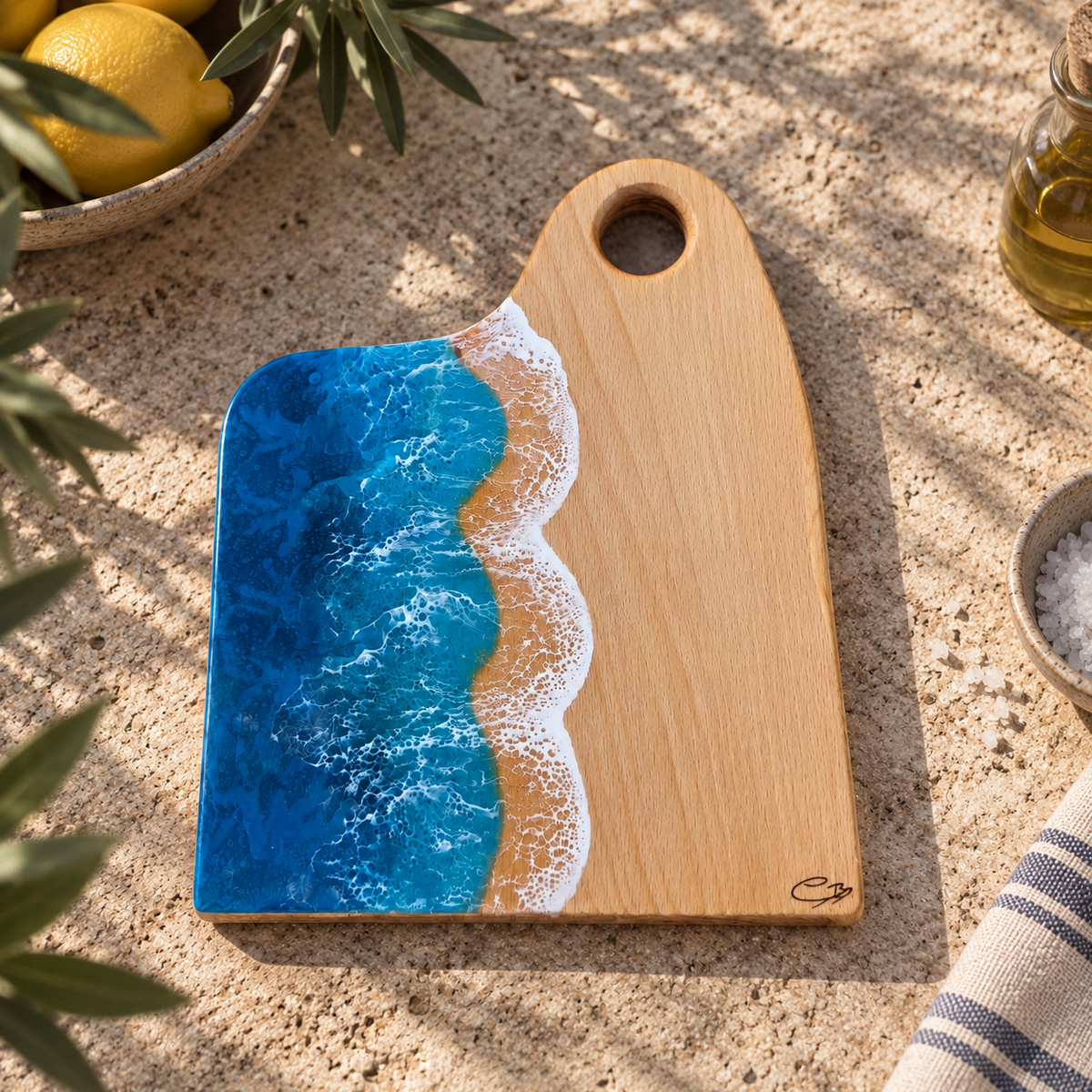 Planche à Découper Vague en Hêtre Massif Taille S