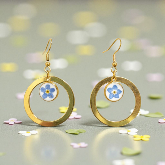 Boucles d’oreilles " Cercle d'Azur " Résine & fleur naturelle bleue