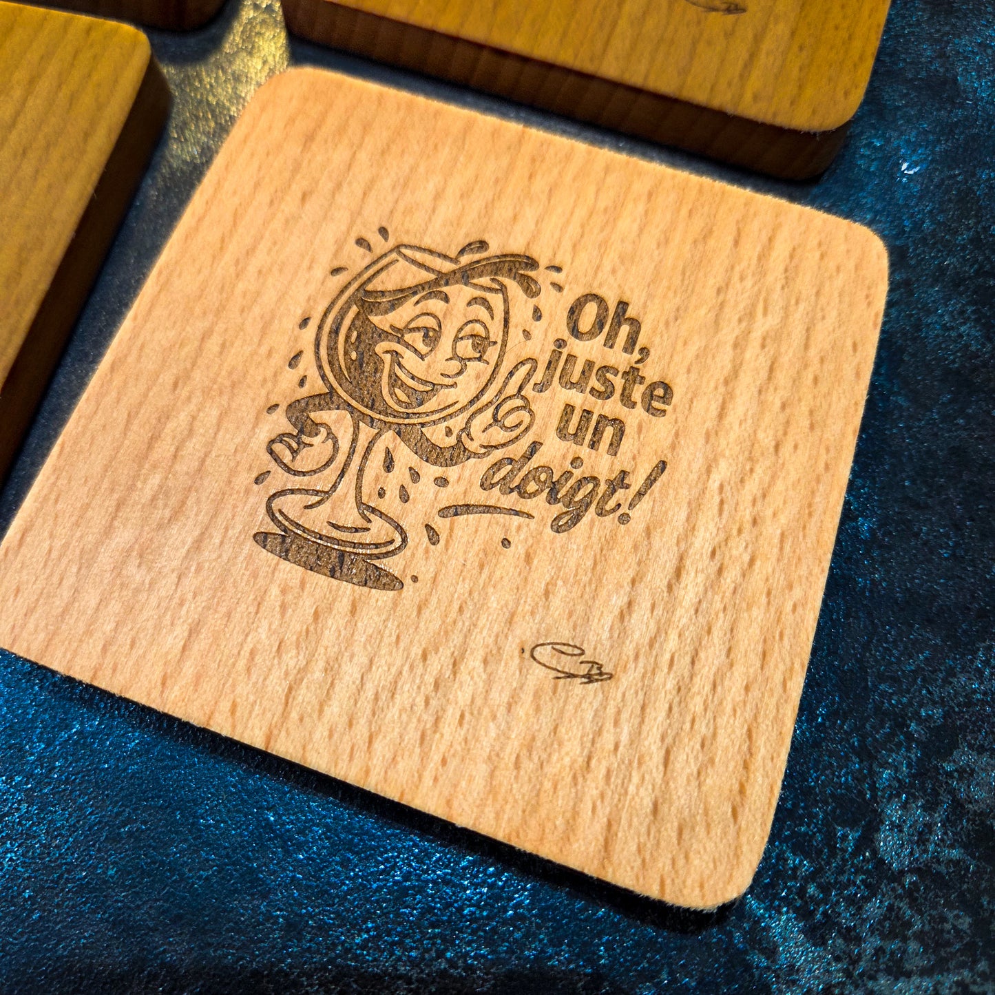 Collection " Apéro sans modération " Lot de 4 sous verres en bois de Hêtre